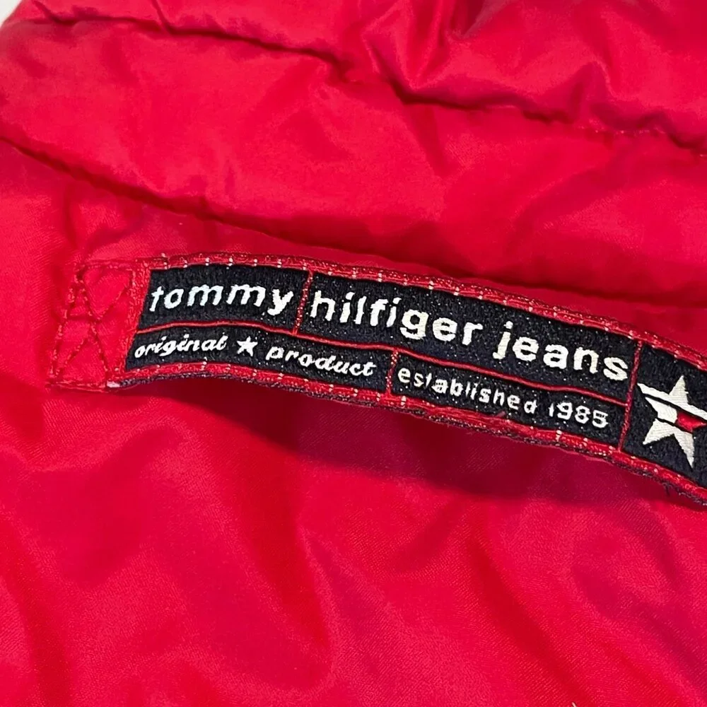 Tommy Jeans Red Puffer Vest M Nylon Womens Sleeveless Outerwear Vintage - Picture 8 of 11